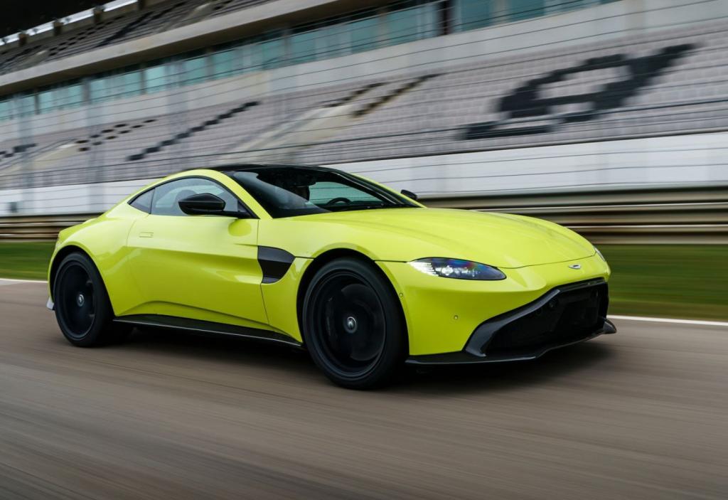 La Vantage: Разкош и спорт в новото поколение на Aston Martin СНИМКИ