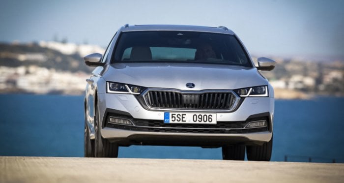 Skoda показа новата Octavia и разкри подробности СНИМКИ