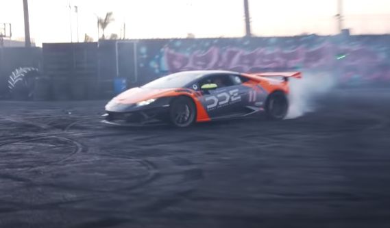 Вижте как много як дрифт с Lamborghini завърши с ефектен пожар ВИДЕО