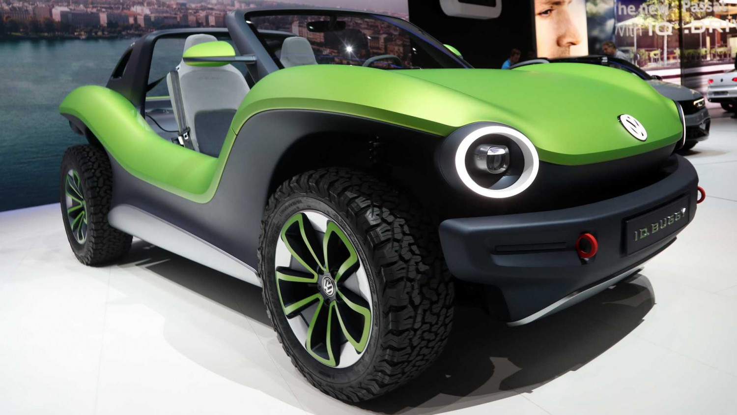 Впечатляващият Volkswagen ID.Buggy става производствен модел СНИМКИ