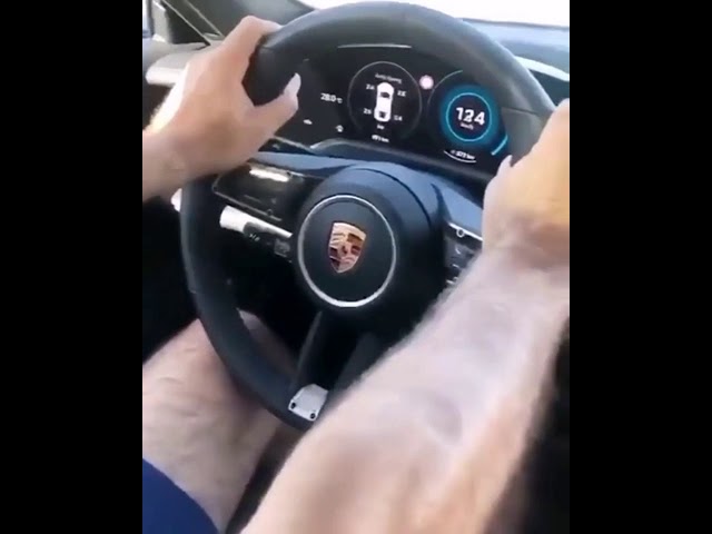 Разбиха ново Porsche за 150 хил. евро секунди след покупката ВИДЕО