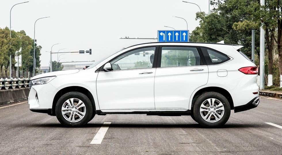 Новият кросоувър от Haval за $ 11 500: Дизайн, салон и подробности за оборудването СНИМКИ