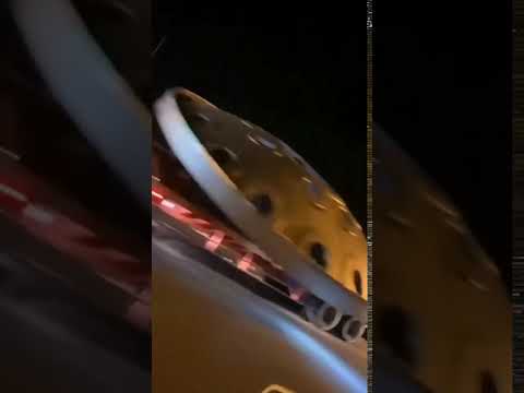 ВИДЕО показа защо не трябва да снимате НЛО, докато шофирате