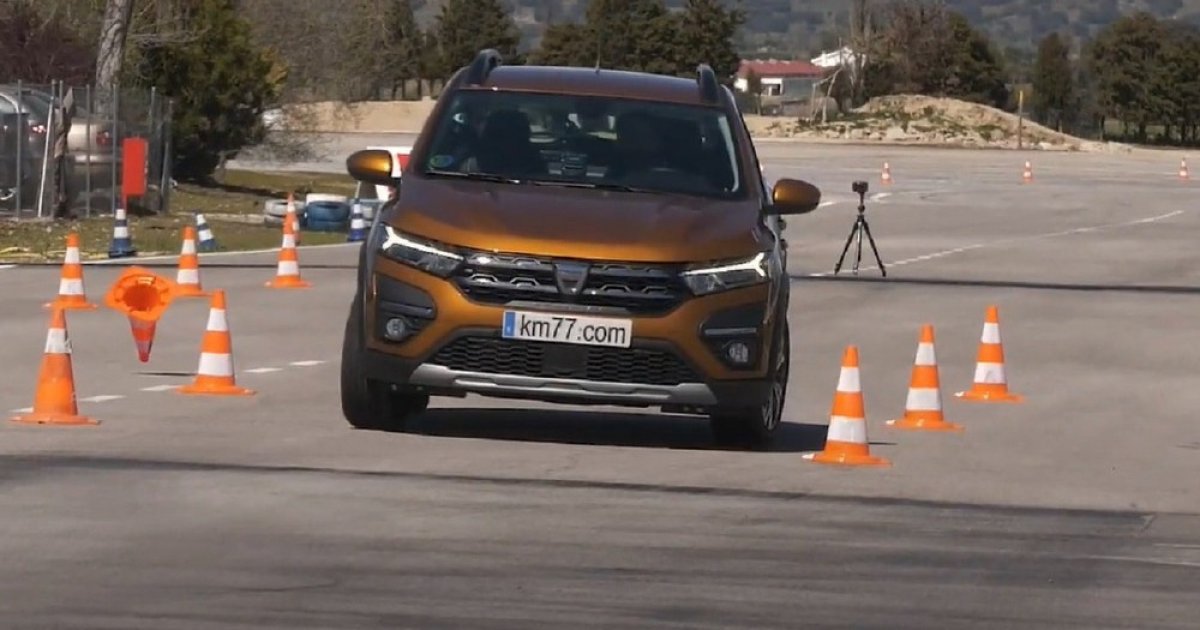 Dacia Sandero впечатли с по-добра управляемост от VW Golf и Audi A3 ВИДЕО