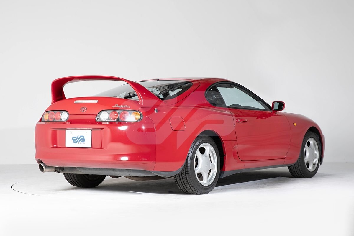 Продава се Toyota Supra, която не се е появявала на улицата от 22 години ВИДЕО