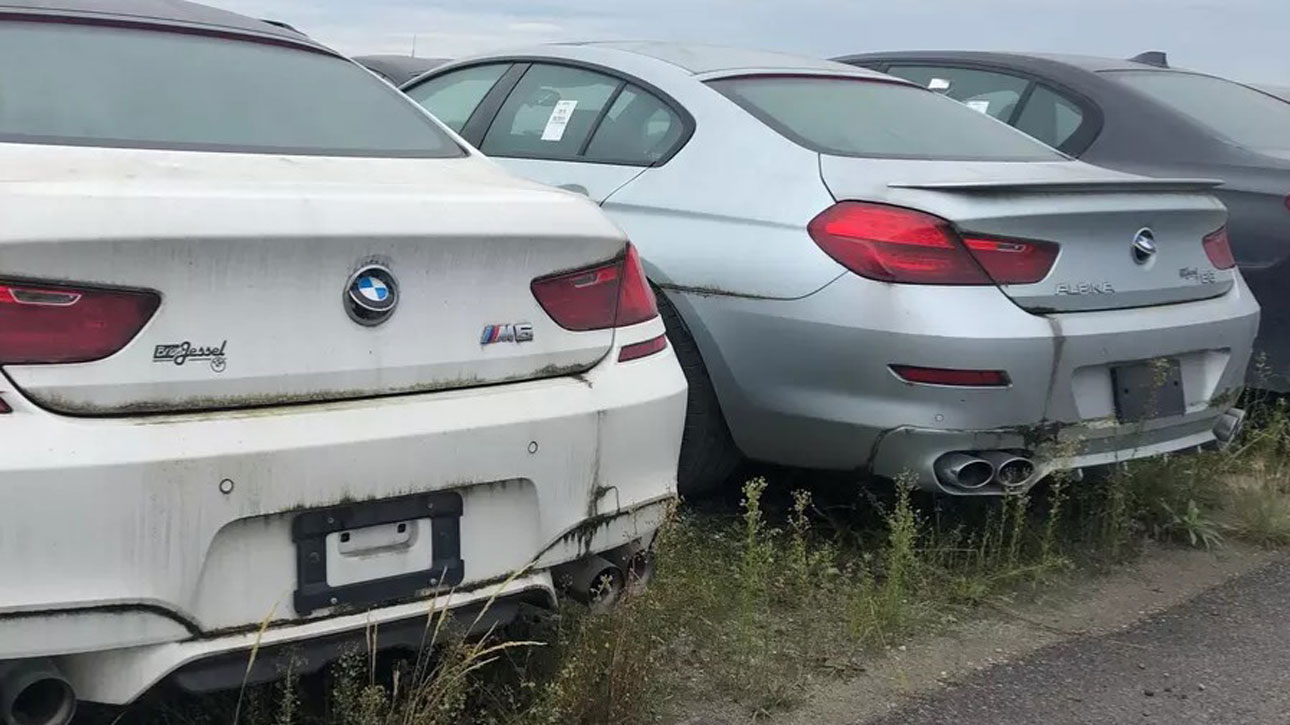 Няколко хиляди нови BMW са захвърлени под открито небе ВИДЕО