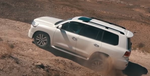 Битката на титаните: Land Cruiser срещу Patrol, G 63, Range Rover и Defender ВИДЕО