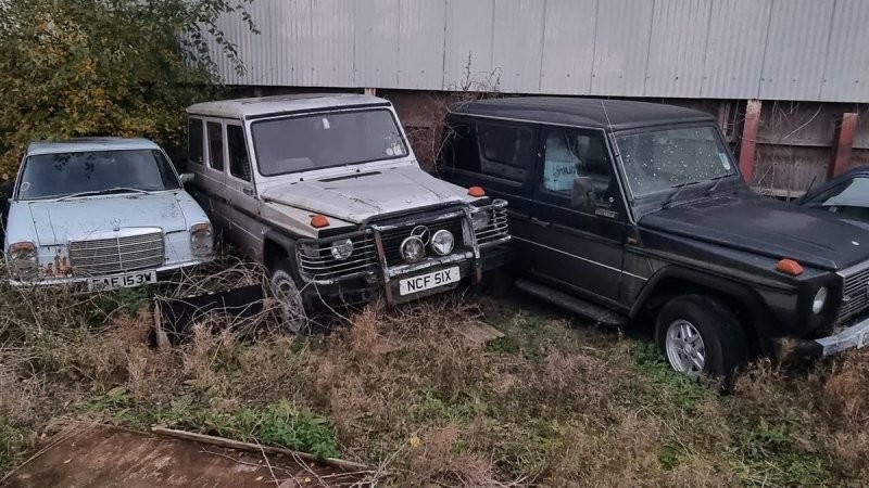 Невероятно: Откриха автогробище с десетки изоставени Mercedes G-Class СНИМКИ