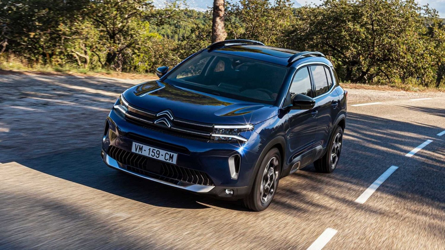 Нова визия и повече комфорт: Citroen обнови кросоувъра C5 Aircross ВИДЕО