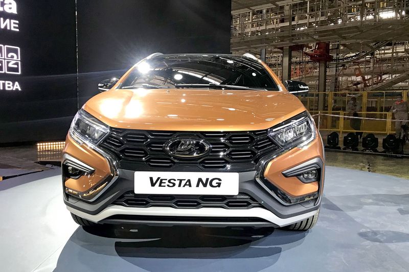 Разсекретиха новата Lada Vesta, ето как изглежда СНИМКИ