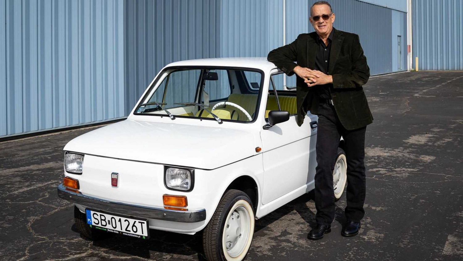 Том Ханкс продаде уникалния си полски Fiat 126p за рекордна сума СНИМКИ