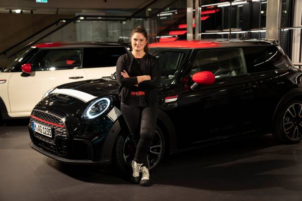 Представиха специален MINI Cooper, посветен на силните жени СНИМКИ