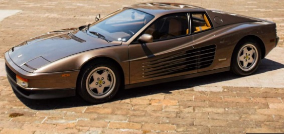 Продава се уникално Ferrari Testarossa от 1988 година СНИМКИ