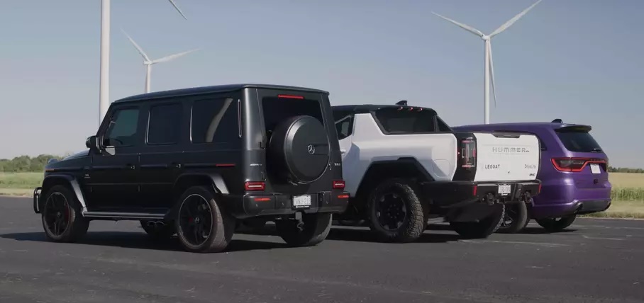 Битка на титани:  Mercedes-AMG G 63, Hummer и Dodge Durango Hellcat в бясна надпревара ВИДЕО