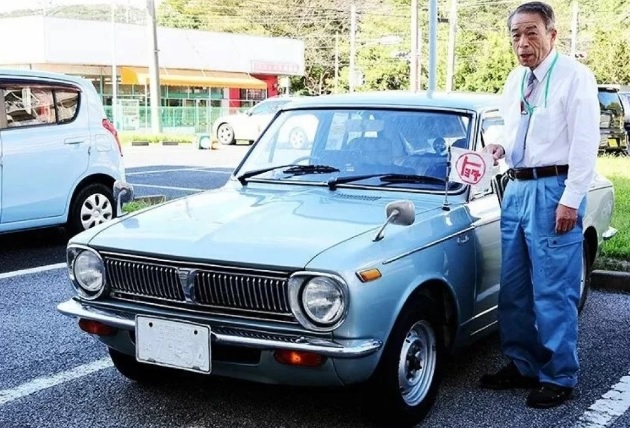 Откриха Toyota Corolla от 1969 г. в идеално състояние и с интересна история СНИМКИ