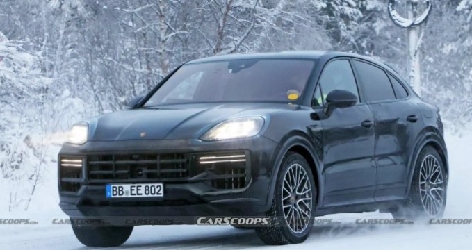 Шпионски СНИМКИ разсекретиха напълно новия Porsche Cayenne