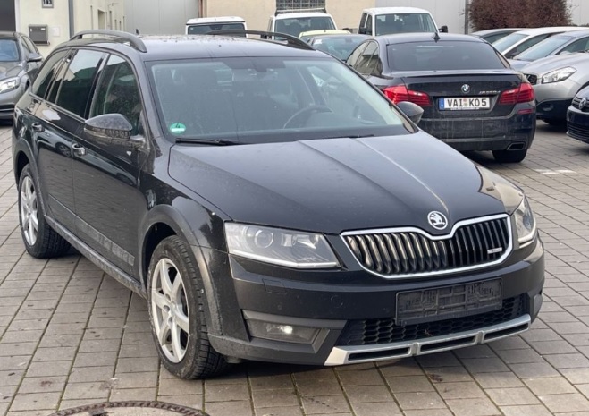 Впечатляващо: Собственик показа Skoda Octavia с пробег от 1 млн. км СНИМКИ