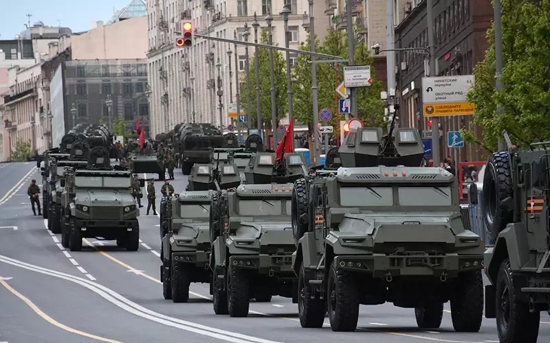 Каква военна техника участва в Парада на победата на Червения площад СНИМКИ