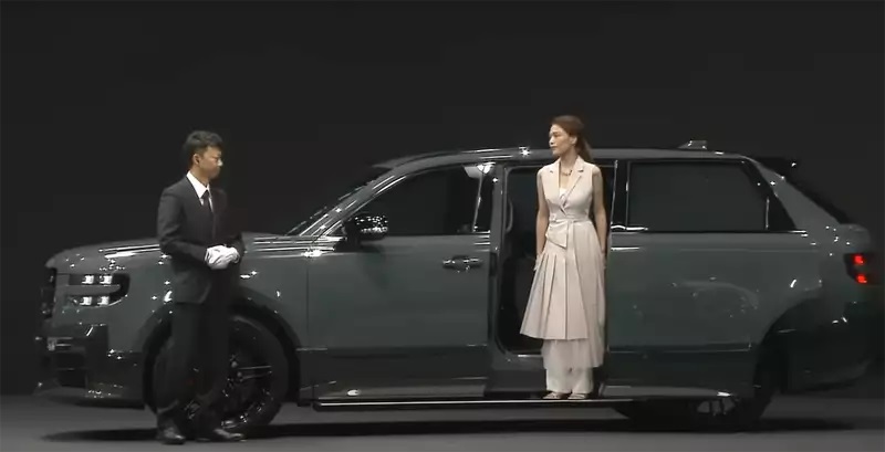 Toyota показа всъдеход, който ще се конкурира по лукс със Rolls-Royce ВИДЕО