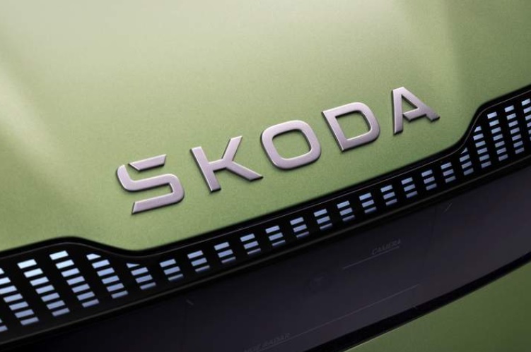 Как се променя дизайнът на логото на Škoda за 100 години и какво символизира СНИМКИ