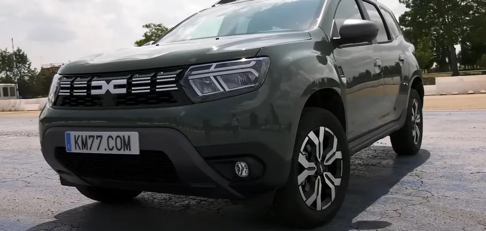 Защо чисто нова Dacia Duster се продава за колосалните 60 000 евро