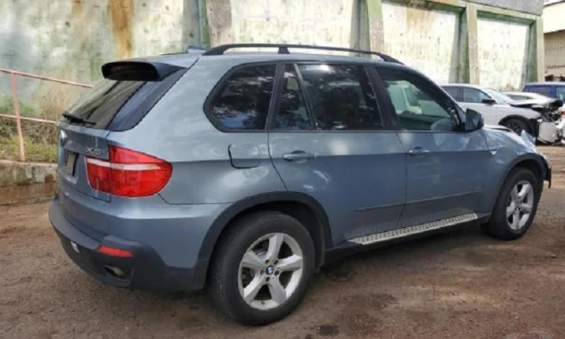 Продадоха BMW X5 втора ръка на удивително ниска цена СНИМКИ