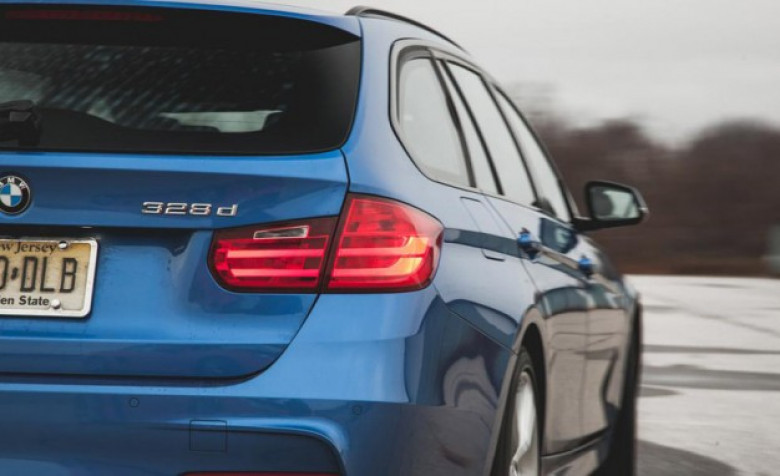 BMW отзовава над 300 000 свои дизела, за да не изгорят водачите им живи