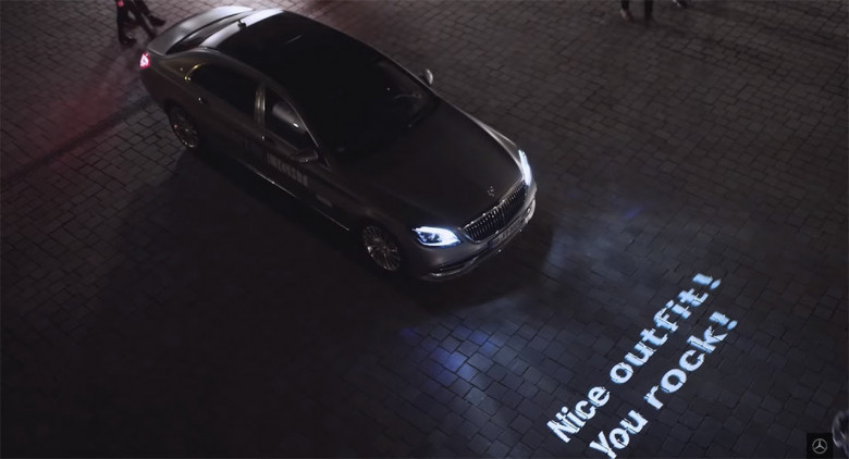 Mercedes-Benz научи фаровете си да разговарят (СНИМКИ/ВИДЕО)