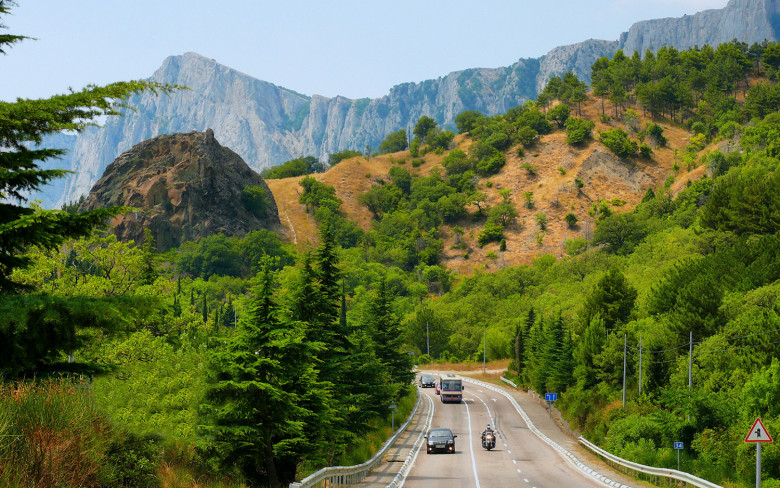 Как да шофирате правилно в планините: 5 грешки на водачите