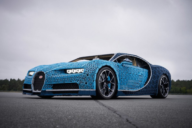 Сглобиха пълномащабен Bugatti Chiron от парченца на конструктор Lego. И може да се движи! (СНИМКИ/ВИДЕО)
