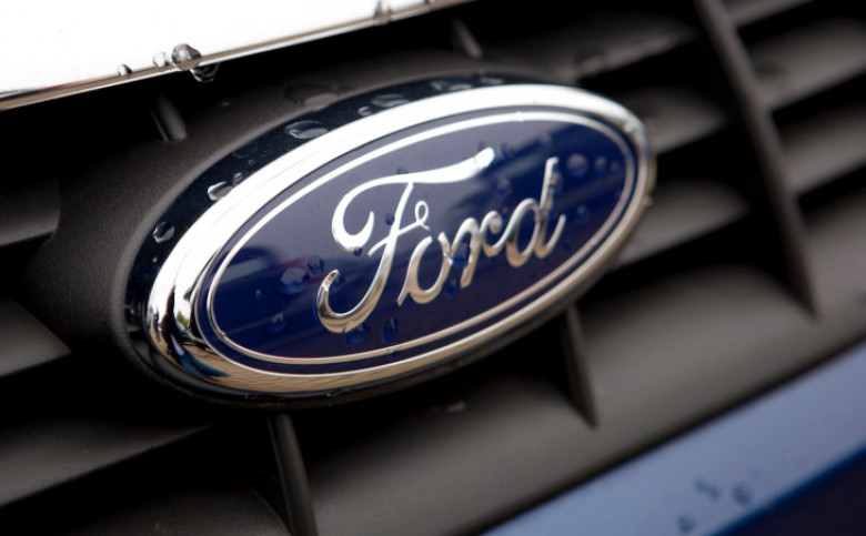Ford показа първата СНИМКА на електрическия кросоувър Mustang
