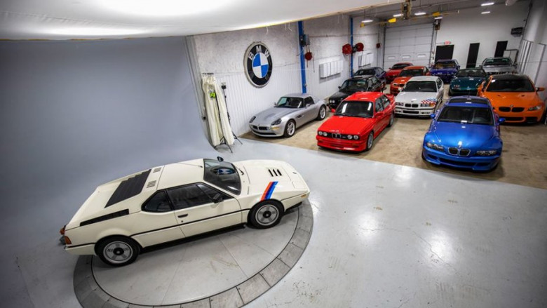 Продават 13 колекционерски BMW в перфектно състояние, ето каква е цената (СНИМКИ/ВИДЕО)