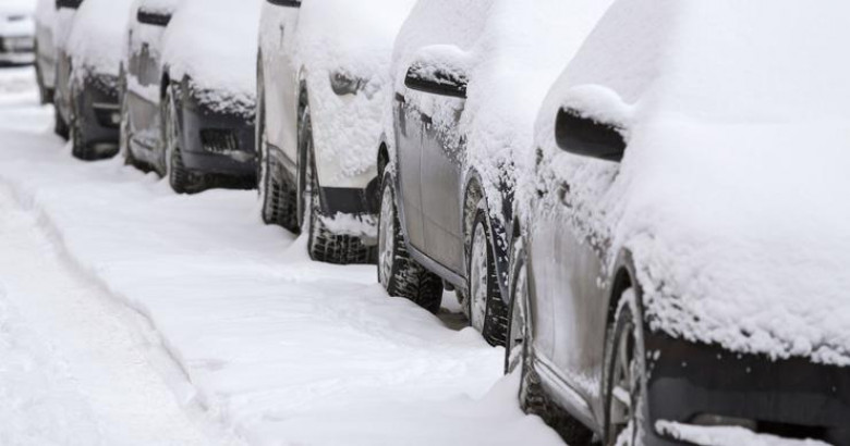 Какви са особеностите на зимното паркиране