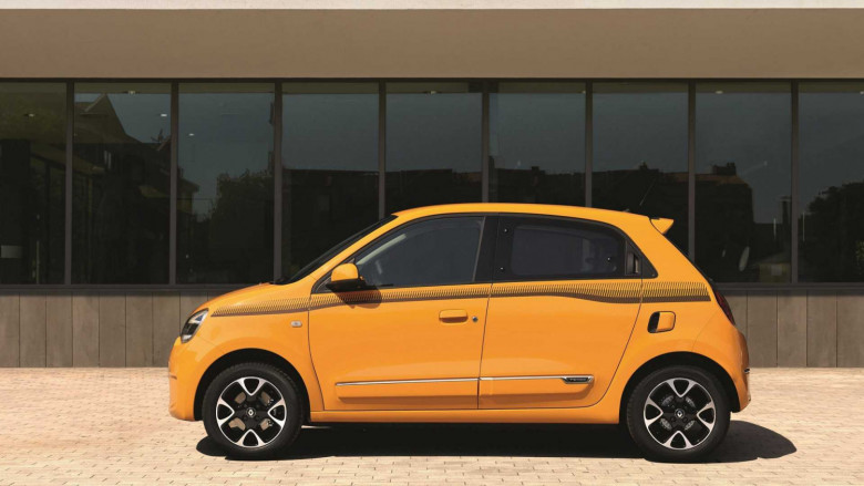 Първи официални СНИМКИ и характеристики на новия Renault Twingo