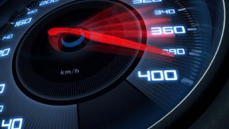 Топ 5 на най-бързите автомобили в света, които ускоряват до над 400 км / ч (СНИМКИ/ВИДЕО)