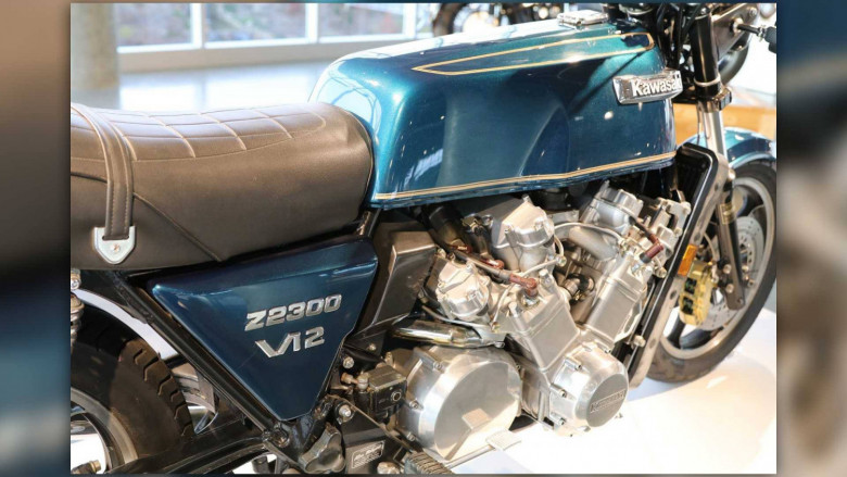 Вижте и чуйте най-невероятния мотоциклет с двигател V12 в света (СНИМКИ/ВИДЕО)