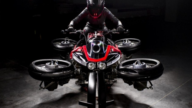 Не е фантастика: Летящият мотоциклет Lazareth бе показан в действие (СНИМКИ/ВИДЕО)