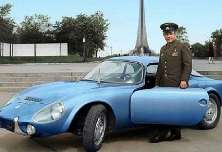 Красивият френски автомобил, на който Гагарин  се радва само година - Matra Bonnet Djet VS