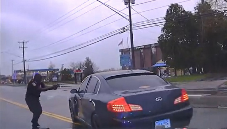 Така полицията в САЩ разстрелва непокорни джигити на пътя (ВИДЕО)