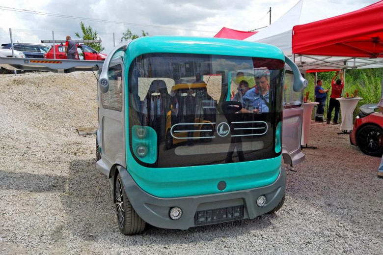 Българин изобрети кола, която ще промени бъдещето на човечеството! (СНИМКИ)