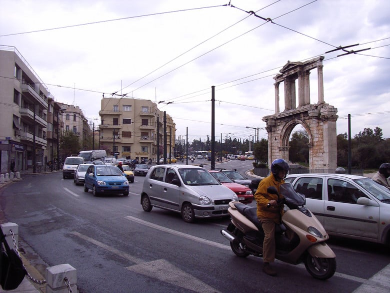 Наш шофьор, който всяка седмица пътува из Гърция, даде ценни съвети