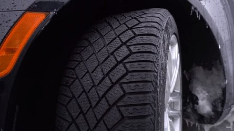 Брутален тест: Ето защо не трябва да слагате различни гуми на предната и задната ос ВИДЕО