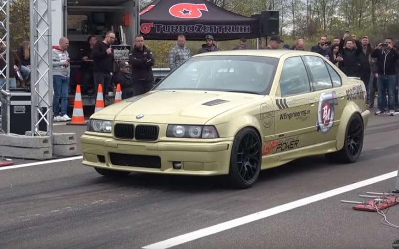 Истински звяр: Този BMW E36 вдигна 282 км/ч! ВИДЕО
