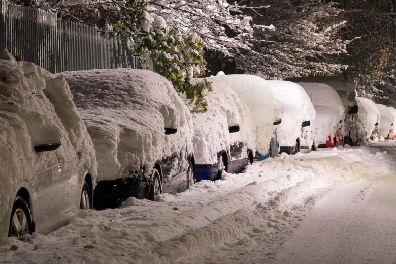 Най-големите грешки на шофьорите при паркиране зимата