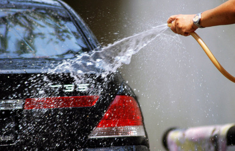 Кои са често срещаните грешки при миене на кола