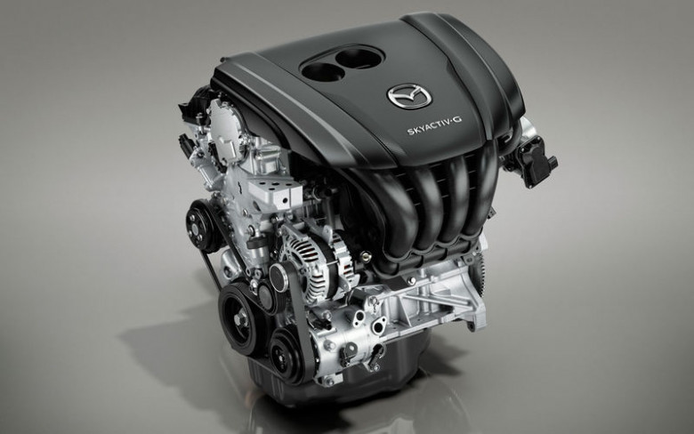 Mazda заобикаля забраната на ДВГ по гениален начин