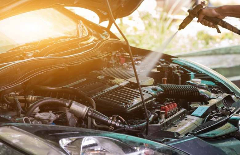 Кога и как трябва да миете двигателя на колата си?