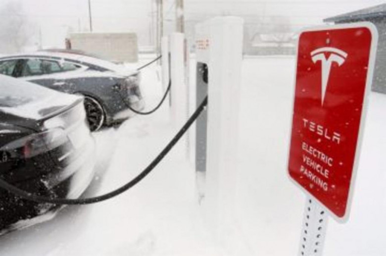 Голям провал за Tesla в студовете на Канада, ето защо