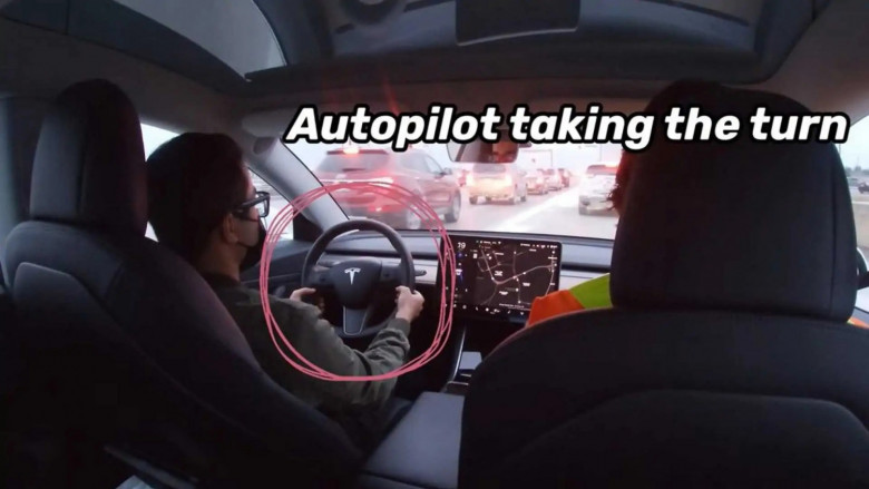 Блогър се опита да си вземе изпита по кормуване с помощта на автопилота на Тесла ВИДЕО