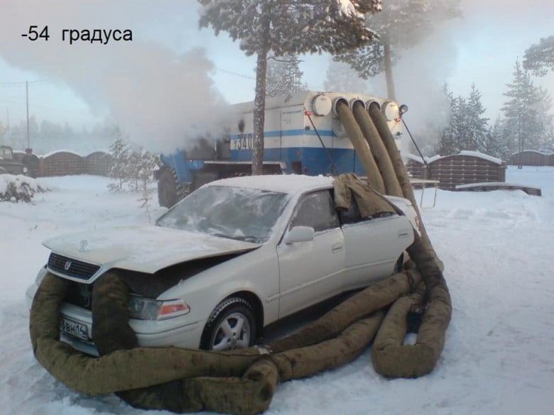 Шофьори от Якутия разкриха незаменими трикове как да си топлим колата ВИДЕО